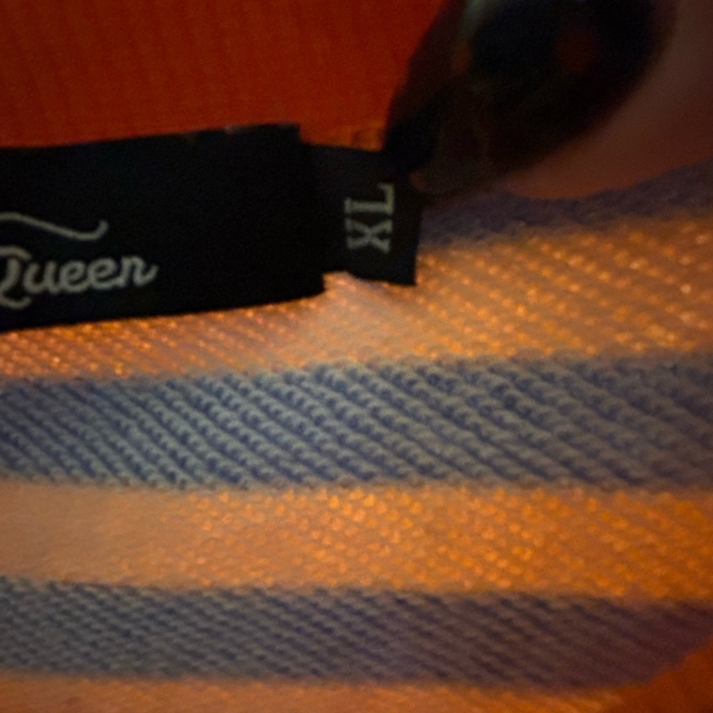 Women’s Striped Sweatshirt - XL - Picture 5 of 5